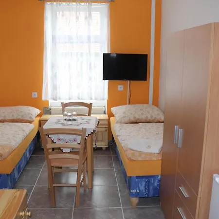 Hotel u Nádraží Lanžhot Exteriér fotografie