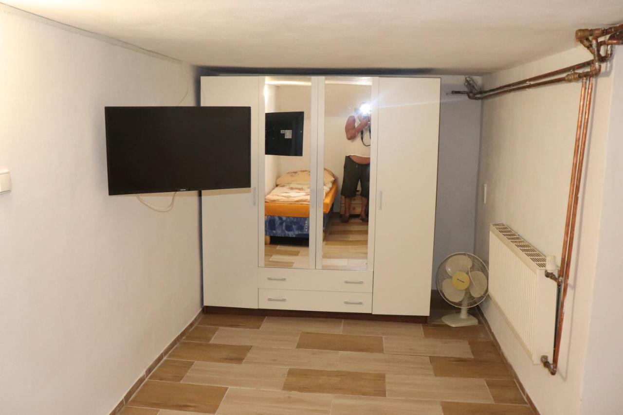 U Nádraží 3*
