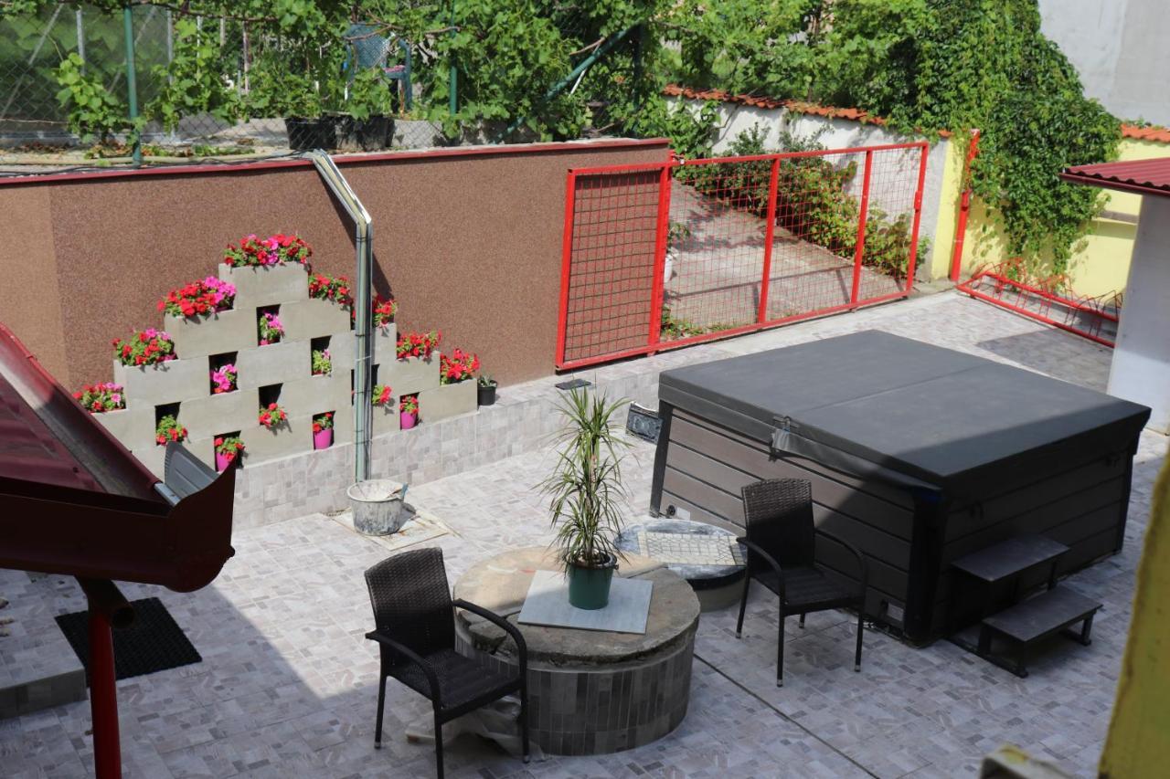 Hotel U Nadrazi Lanzhot