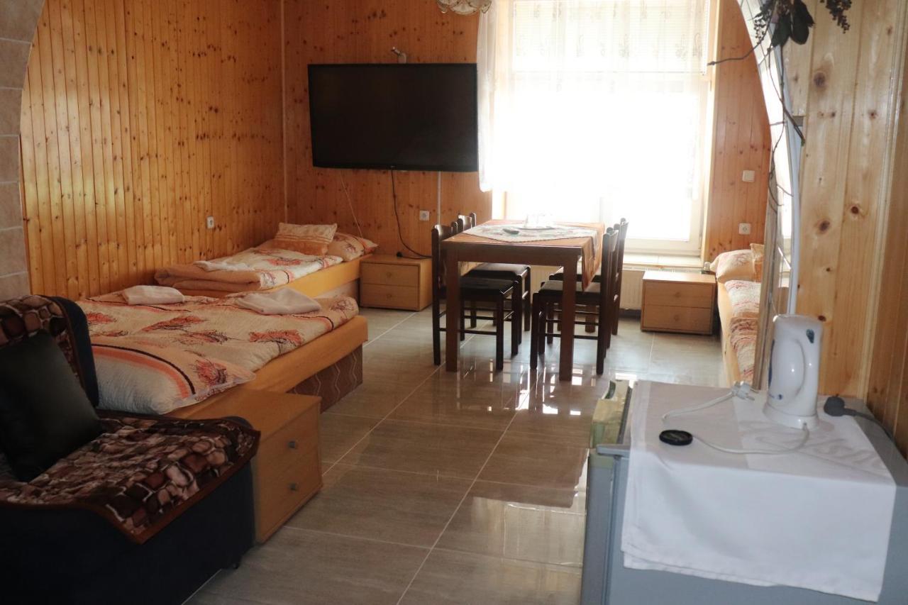 U Nadrazi Hotel