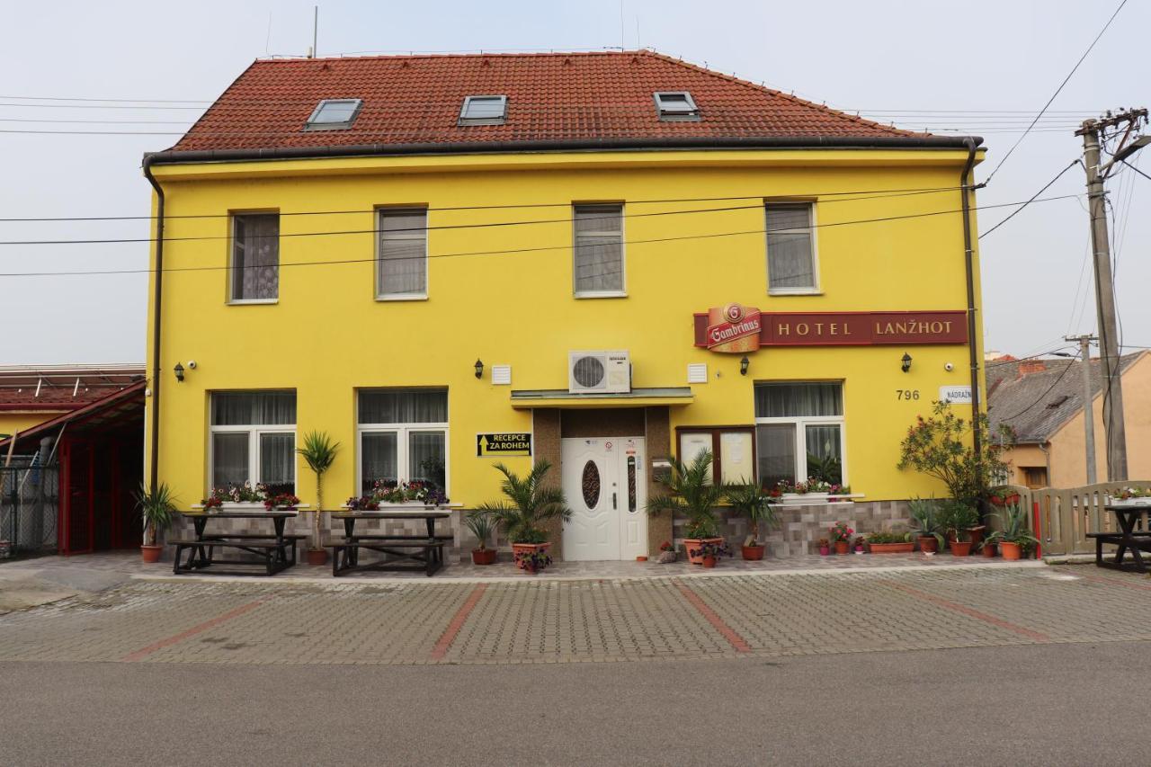 U Nádraží Lanžhot