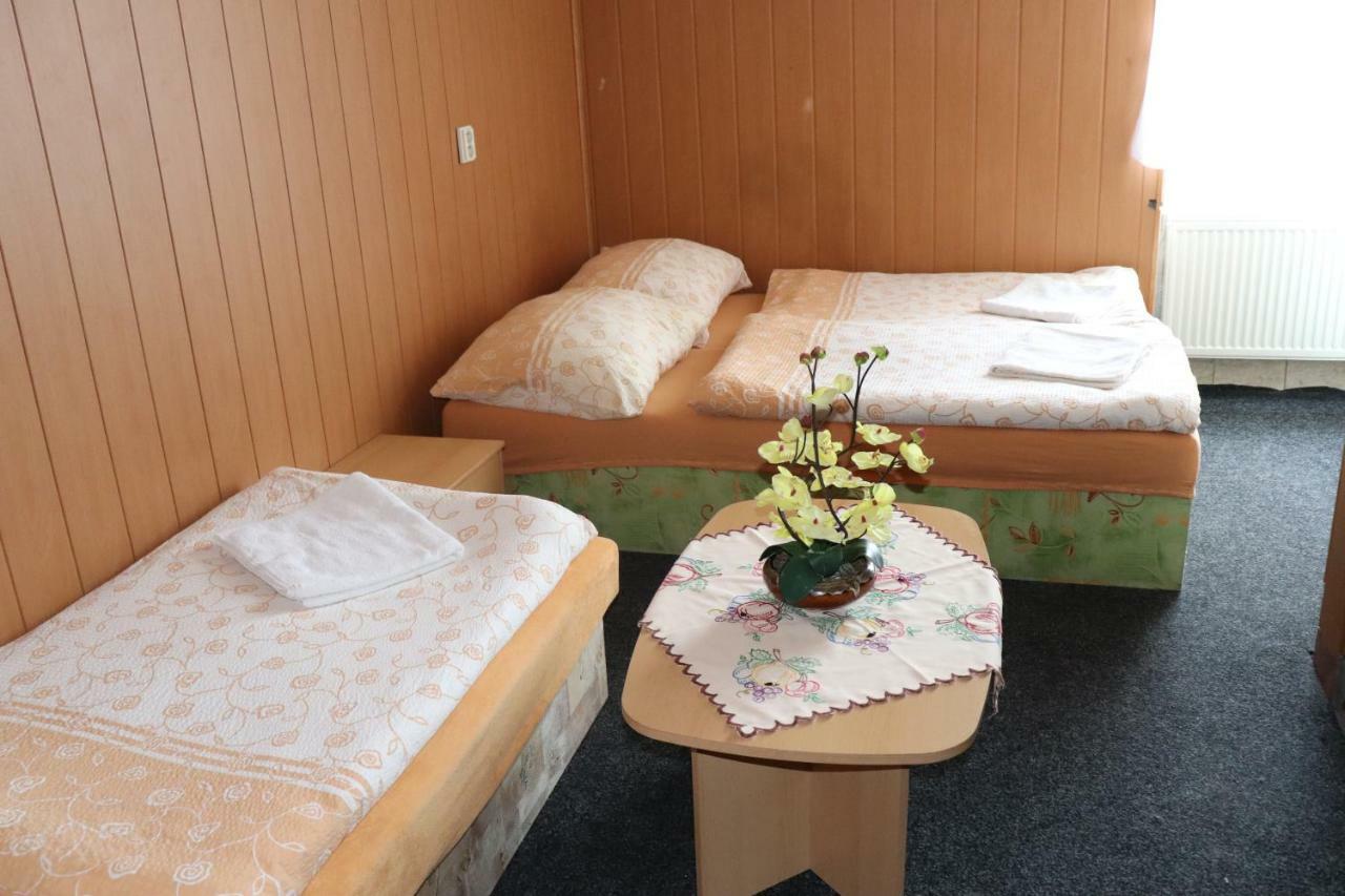 U Nádraží Hotel 3*